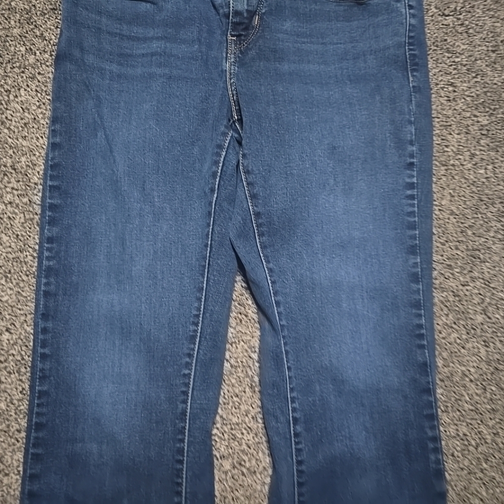 Levi Curvy Bootcut Jeans, Womens Size 28, Medium Wash - Picture 8 of 14